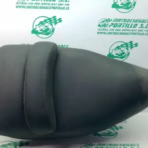 Foto de Asiento Piaggio HEXAGON GTX referencia 323-22-42692 foto 9