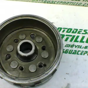 Foto de Plato magnetico Yamaha YBR 125 i referencia 118-19-19579 foto 9