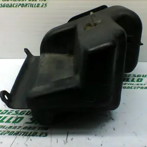 Foto de Caja de herramienta Kymco VENOX 250 referencia 154-19-20919 foto 3