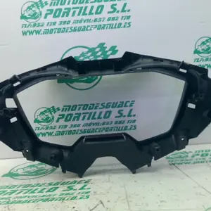Foto de Embellecedor cuentakilómetros Honda FORZA 125 referencia 396-25-48997 foto 6