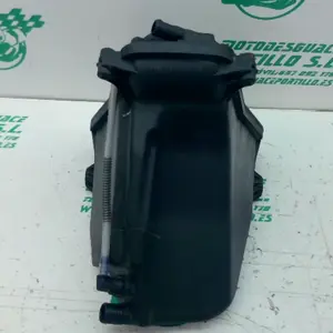 Foto de Depósito de aceite BMW K1200R referencia 332-23-45381 foto 8