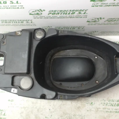 Foto de Porta-casco Piaggio ZIP H2O 2T 3 50 referencia 35-18-12860
