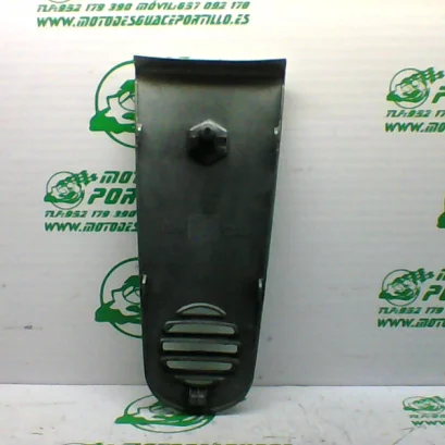 Foto de Embellecedor del frontal Vespa GT 200 L referencia 138-22-34355