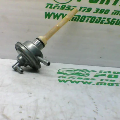 Foto de Grifo gasolina Peugeot Kisbee 50 4T referencia 466-22-45013