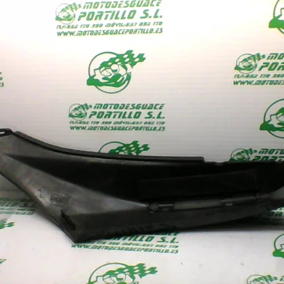 Foto de Carcasa lateral trasera derecha Derbi RAMBLA 250 referencia 304-20-27239