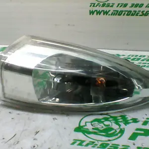 Foto de Intermitente trasero derecho Piaggio Fly 50 4T referencia 151-22-36028 foto 2
