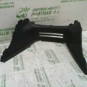 Foto de Carcasa bajo asiento Suzuki Burgman 125 referencia 69-19-21028 foto 4