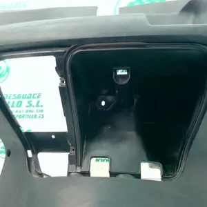 Foto de Contraescudo Yamaha XMAX 250I referencia 283-22-37646 foto 2