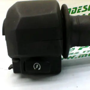 Foto de Piña derecha Yamaha YBR 125 i referencia 171-21-30475 foto 7