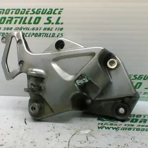 Foto de Estribera delantera derecha BMW F 800 ST referencia 312-19-24592 foto 2