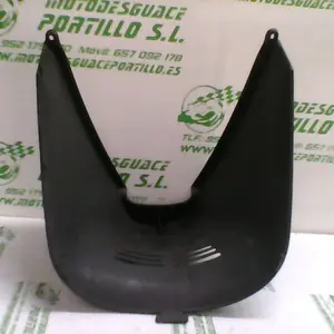 Foto de Carcasa bajo asiento Honda SKY 50 referencia 161-17-10727 foto 2