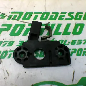Foto de Cerradura del asiento Yamaha Neos 50 referencia 70-22-34206 foto 7