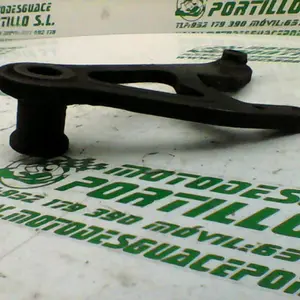 Foto de Soporte de pinza freno trasera Honda CB 450 DX referencia 277-18-18570 foto 3