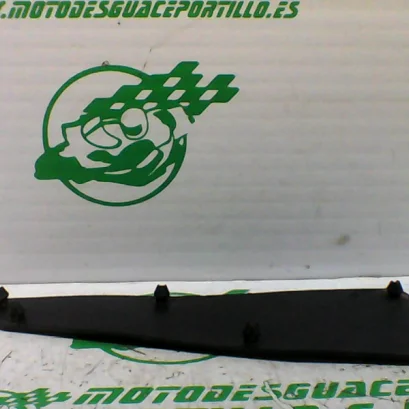 Foto de Alfombrilla izquierda Kymco Super Dink 125 referencia 15-23-41667