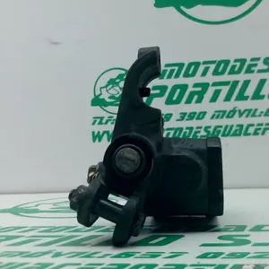 Foto de Bomba de freno delantero Yamaha XMAX 250I referencia 283-22-37609 foto 2