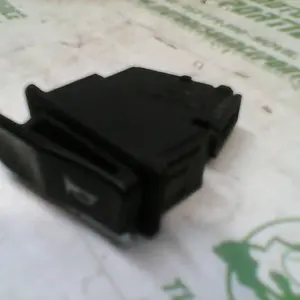 Foto de Interruptor de claxon Honda Lead 110 referencia 77-17-39078