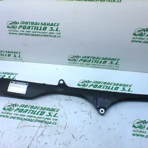 Foto de Cubre cadena Yamaha FZ1-N referencia 177-19-21737 foto 4