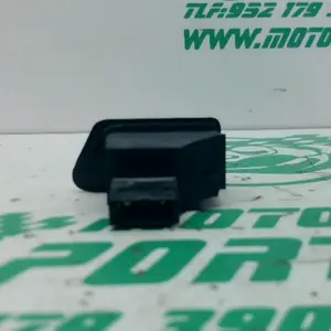 Foto de Interruptor de intermitente Kymco PEOPLE S 125 referencia 369-23-46800 foto 2