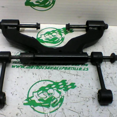 Foto de Soporte de motor Yamaha XMAX 250I referencia 283-22-37560