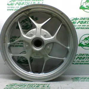 Foto de Llanta trasera Honda SH MODE referencia 413-21-32789 foto 4