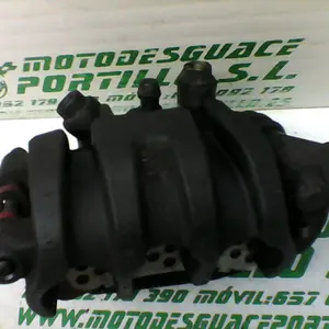 Foto de Pinza de freno delantera Honda S-wing 125 referencia 241-19-22700 foto 4