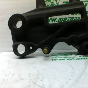 Foto de Soporte de pinza freno trasera BMW F-650-GS referencia 27-21-28303 foto 3