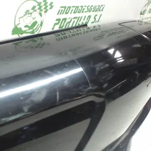 Foto de Carcasa lateral trasera izquierda Yamaha Majesty 125 referencia 125-17-11569 foto 3