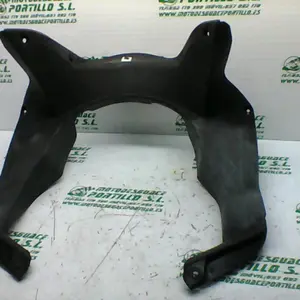 Foto de Embellecedor de cuadro de luces Suzuki GS-500-F referencia 166-19-21435 foto 4