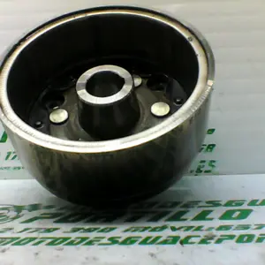 Foto de Plato magnetico Yamaha XMAX 250 referencia 112-23-45211 foto 11