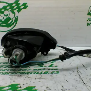 Foto de Intermitente trasero derecho Honda Pcx 125 referencia 181-23-46257 foto 17