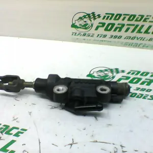 Foto de Bomba de freno trasero Yamaha FZ1-N referencia 177-19-21689 foto 5