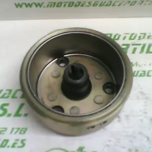 Foto de Plato magnetico Keeway Superlight 125 referencia 7-17-13600 foto 6