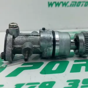 Foto de Bomba de aceite Derbi Atlantis 50 referencia 406-21-38372