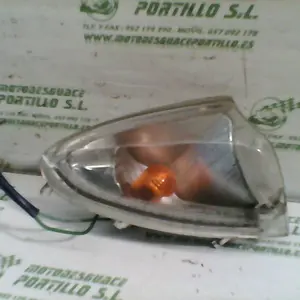 Foto de Intermitente delantero derecho Kymco Grand dink 125 referencia 166-20-36174 foto 4