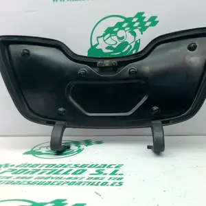 Foto de Puerta de guantera Piaggio X9 125 referencia 108-20-37988