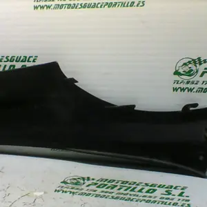 Foto de Carcasa lateral trasera izquierda Piaggio X9 125 referencia 244-19-24234 foto 2
