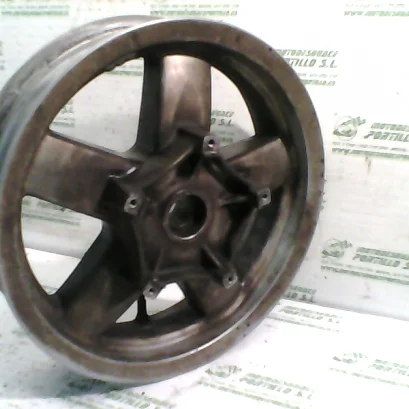 Foto de Llanta trasera Piaggio X8 125 referencia 295-20-37304