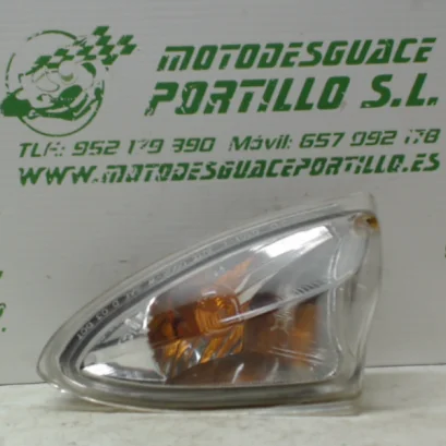 Foto de Intermitente delantero izquierdo Kymco Grand dink 125 referencia 166-20-36175