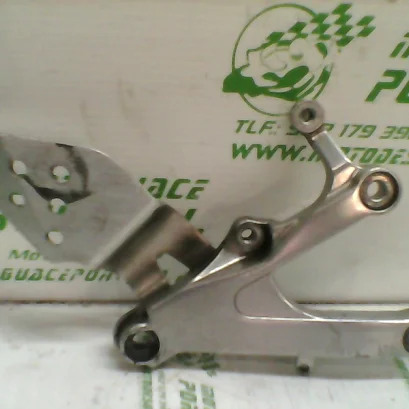 Foto de Estribera delantera derecha Yamaha R6 referencia 17-18-12318