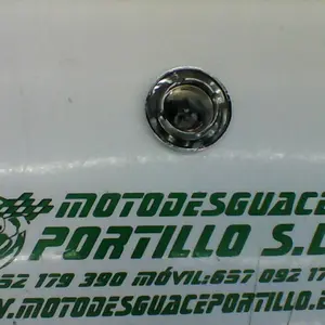 Foto de Embellecedor chasis derecho Kawasaki Eliminator 125 referencia 274-18-17543 foto 2