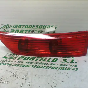 Foto de Intermitente trasero izquierdo Piaggio X8 125 referencia 295-20-37274 foto 9