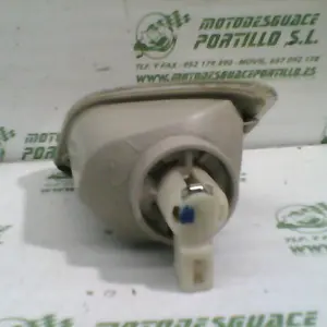 Foto de Intermitente trasero izquierdo Vespa Granturismo 125 referencia 84-16-9797
