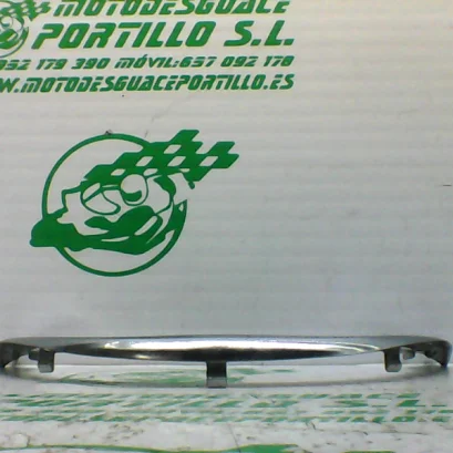 Foto de Embellecedor cuentakilómetros Piaggio FLY 125 3V referencia 456-22-41230
