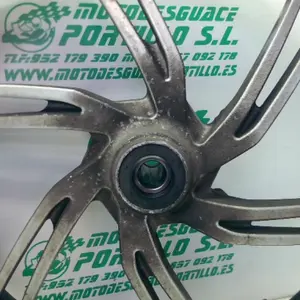 Foto de Llanta delantera Honda SH 300 I referencia 364-23-46267 foto 3