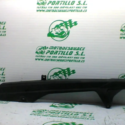 Foto de Cubre cadena Honda CBF 125 M referencia 166-22-34847