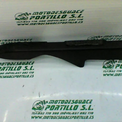 Foto de Cubre cadena Kawasaki Eliminator 125 referencia 274-18-17494