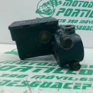 Foto de Bomba de freno delantero Yamaha XT 600 E referencia 72-24-48011 foto 5