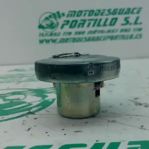 Foto de Tapón de gasolina Sym JET 14 50 ES referencia 239-23-45322 foto 1