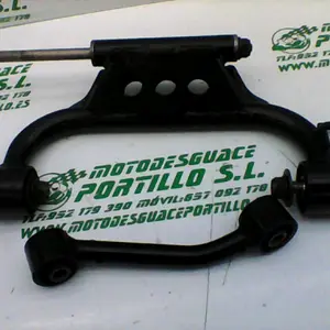 Foto de Soporte de motor Yamaha Cygnus x 125 referencia 40-19-17998 foto 3