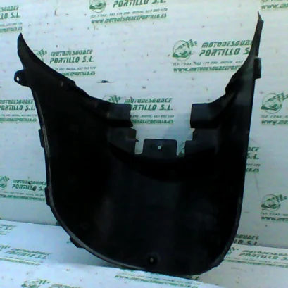 Foto de Carcasa bajo asiento Honda PS 125 referencia 113-16-45944